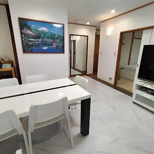 Nishi-shinjuku 3ldk Apartment